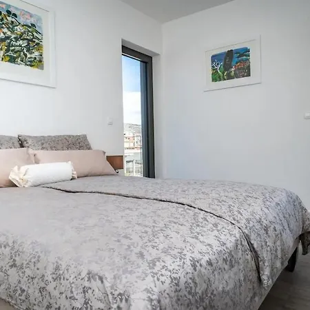 Appartamento Seaside With A Swimming Pool Seget Donji, - 22929 Traù